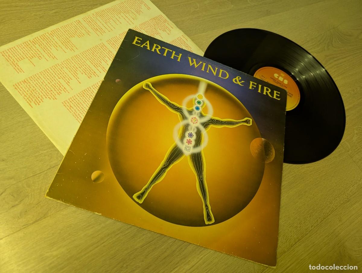 Discos de vinilo: EARTH WIND AND FIRE - POWERLIGHT ..LP DE EDICION ESPA&Ntilde;OLA DE 1982 - CON LETRAS DE LOS TEMAS .