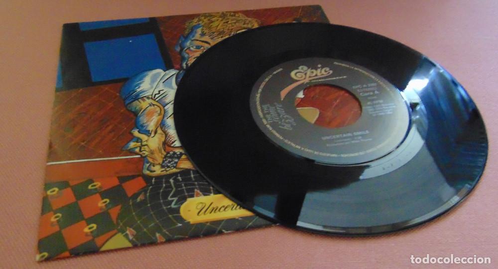 Discos de vinilo: The The &ndash; Uncertain Smile - SINGLE 1983 - Foto 4