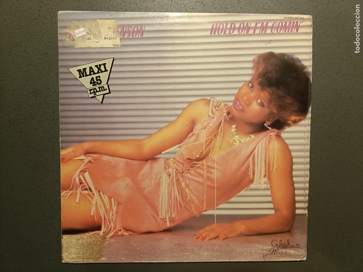 Discos de vinilo: SHARON BENSON - HOLD ON I&acute;M COMIN&acute; - Maxi Single del sello Splash Records de 1983