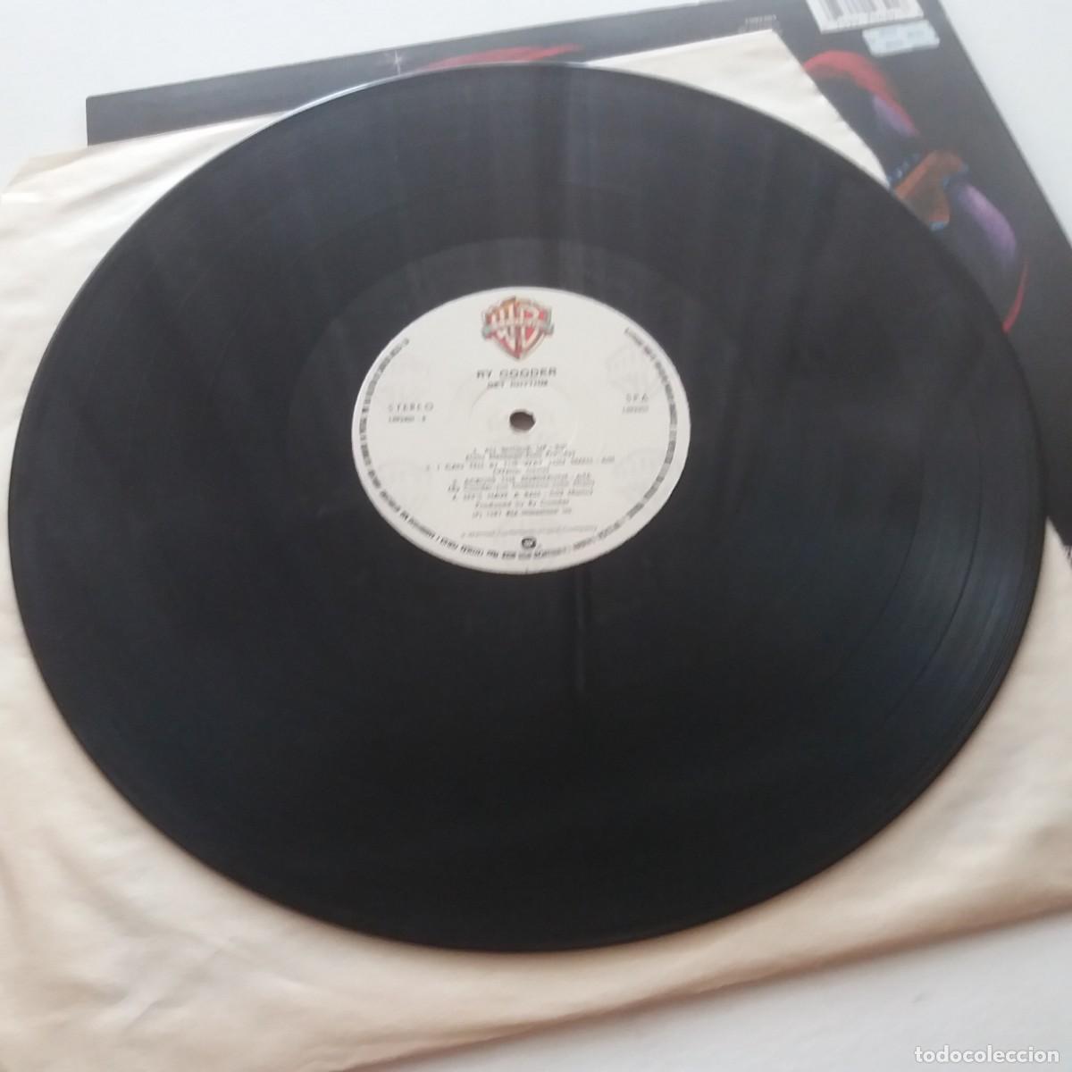 Discos de vinilo: Ry Cooder &ndash; Get Rhythm. LP - Foto 4
