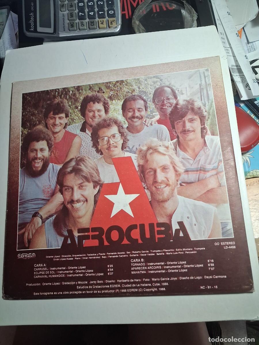 Discos de vinilo: lp afrocuba. eclipse de sol. areito 1988 cuba (seminuevo) - Foto 2