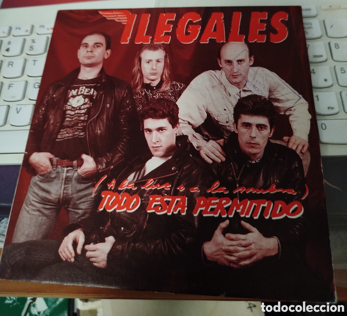 Discos de vinilo: Ilegales - todo esta permitido