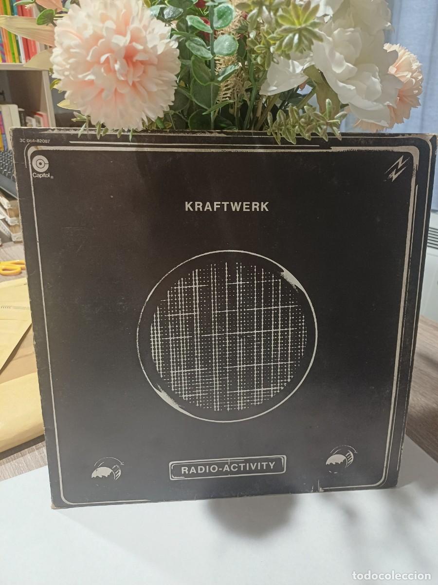 Discos de vinilo: LP - Kraftwerk - Radio Activity - Italia - 1976