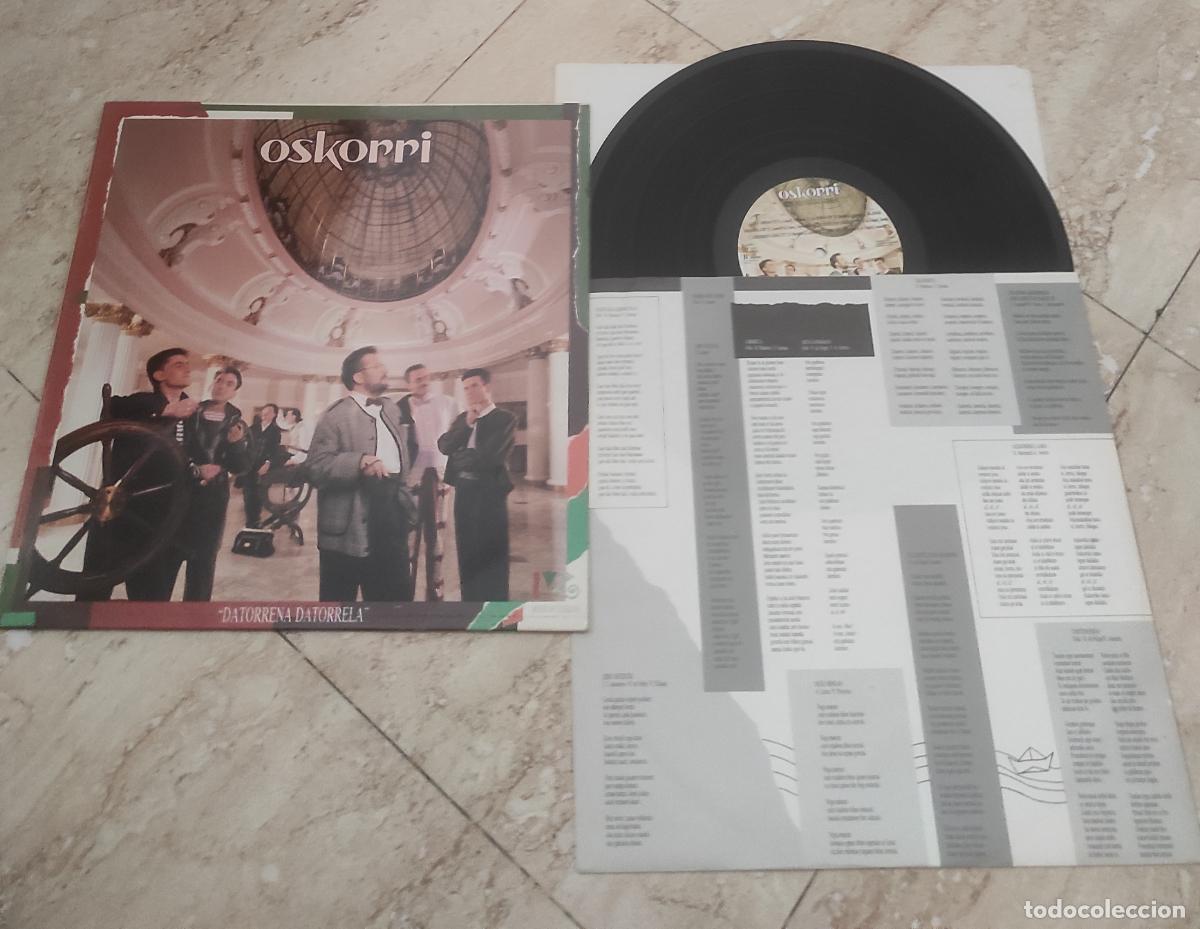 Discos de vinilo: Oskorri - Datorrena Datorrela - 1989 Elkar - LP- EXCELENTE ESTADO-CONTIENE INSERT-