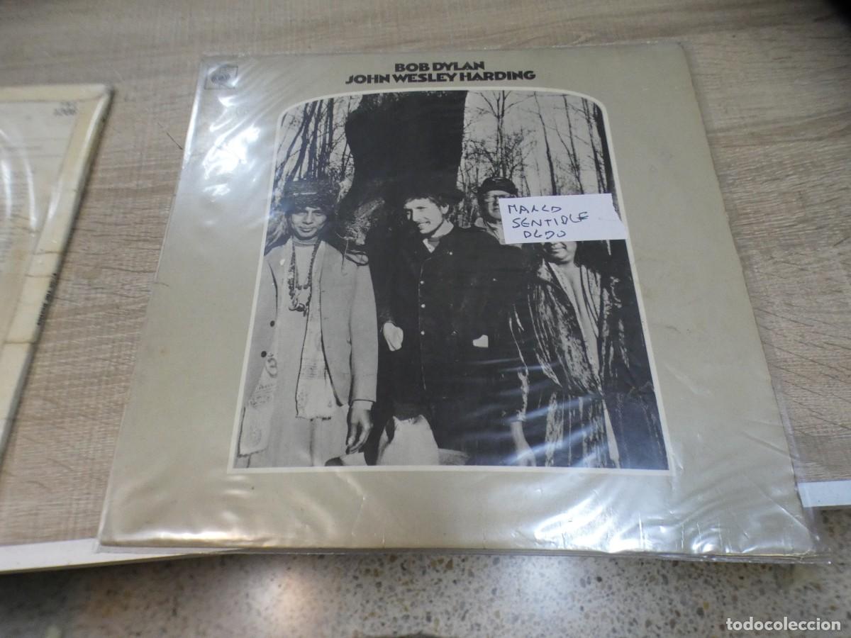 Discos de vinilo: ARKANSAS1980 LOTT769 VINILO DESTROZADO A TU RIESGO - BOB DYLAN MARCA SENTIBLE DEDO