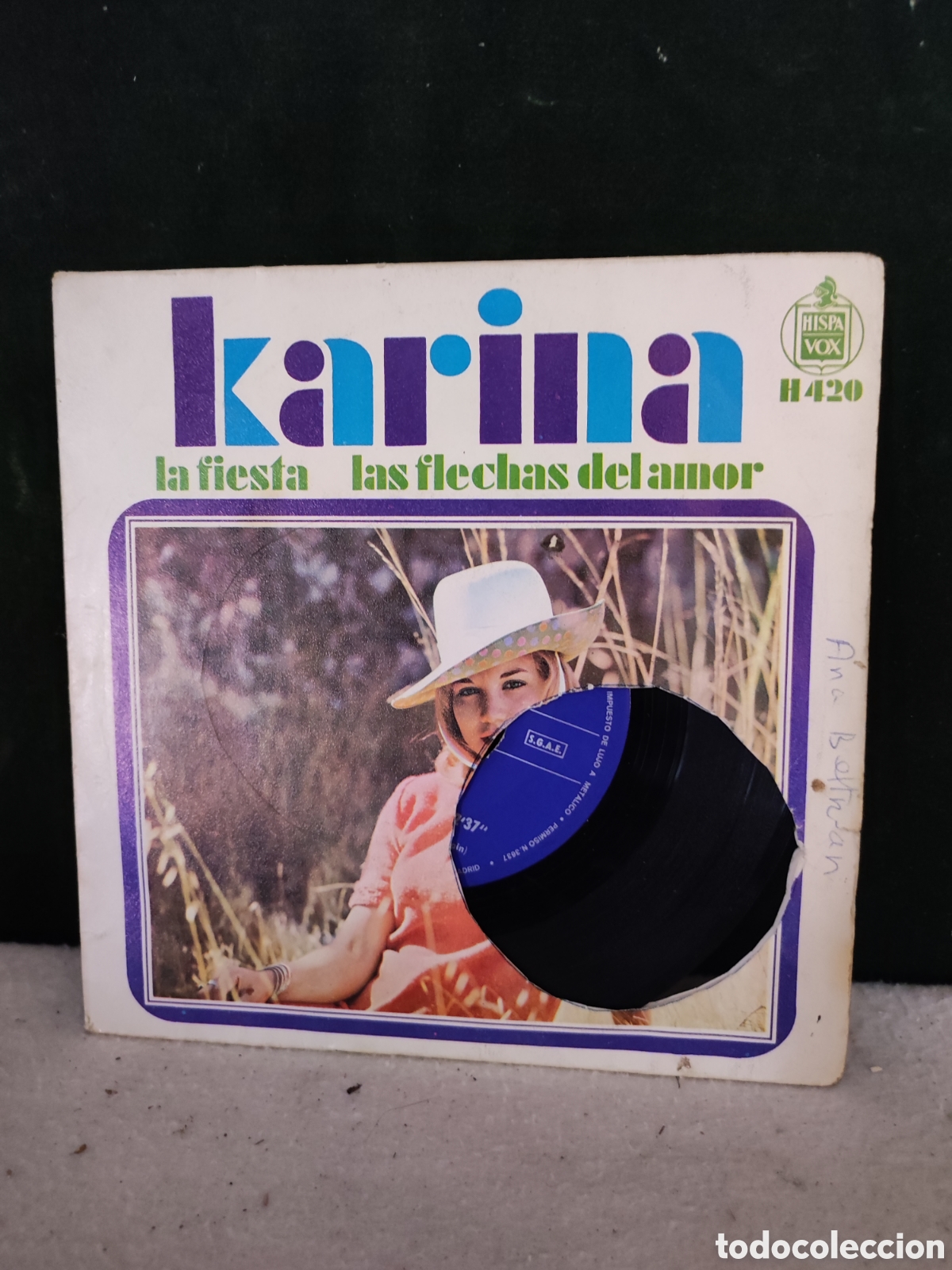 Discos de vinilo: Karina la fiesta y las flechas del amor