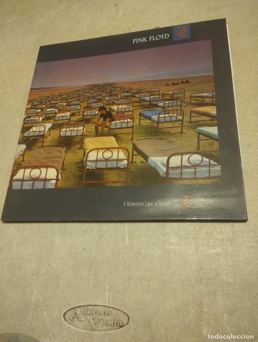 Discos de vinilo: PINK FLOYD LP A MOMENTARY LAPSE OF REASON ENCARTE LETRAS ESP.1988 PORTADA ABIERTA