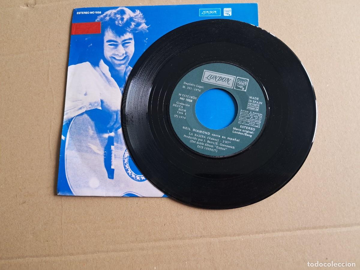 Discos de vinilo: NEIL DIAMOND - LA BAMBA SINGLE 1976 EDICION ESPA&Ntilde;OLA - Foto 2