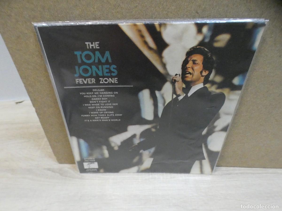 Discos de vinilo: ARKANSAS1980 CAJJ773 VINILO DA&Ntilde;O AGUA EN TAPA ESTADO CORRECTISIMO TOM JONES