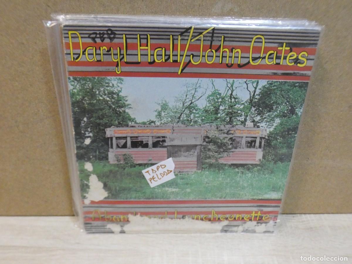 Discos de vinilo: ARKANSAS1980 CAJJ750 VINILO LEVE USO AUN CORRECTO DARYL HALL Y JOHN OATES TAPA PELADA