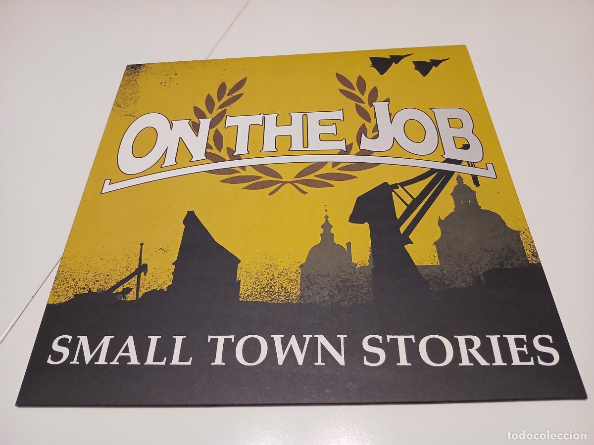 Discos de vinilo: On The Job &ndash; Small Town Stories- (2021) LP disco vinilo