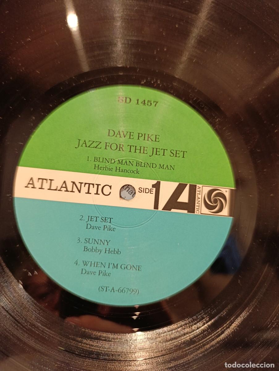 Discos de vinilo: LP Dave Pike &rdquo;Jazz for the jet set&rdquo; - Foto 3