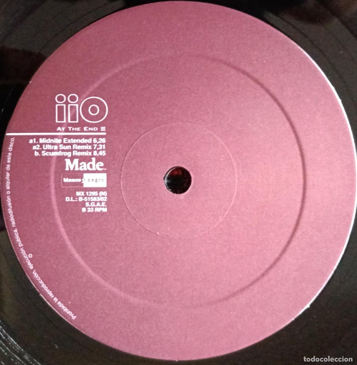 Discos de vinilo: IIO ** At The End ** MAXI SINGLE VINILO 2003 - Foto 3