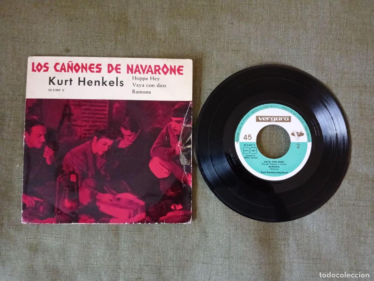 Discos de vinilo: Los ca&ntilde;ones de Navarone. Banda Sonora, Dimitri Tiomkin, Kurt Henkels Band. Single microsurco 45 rpm