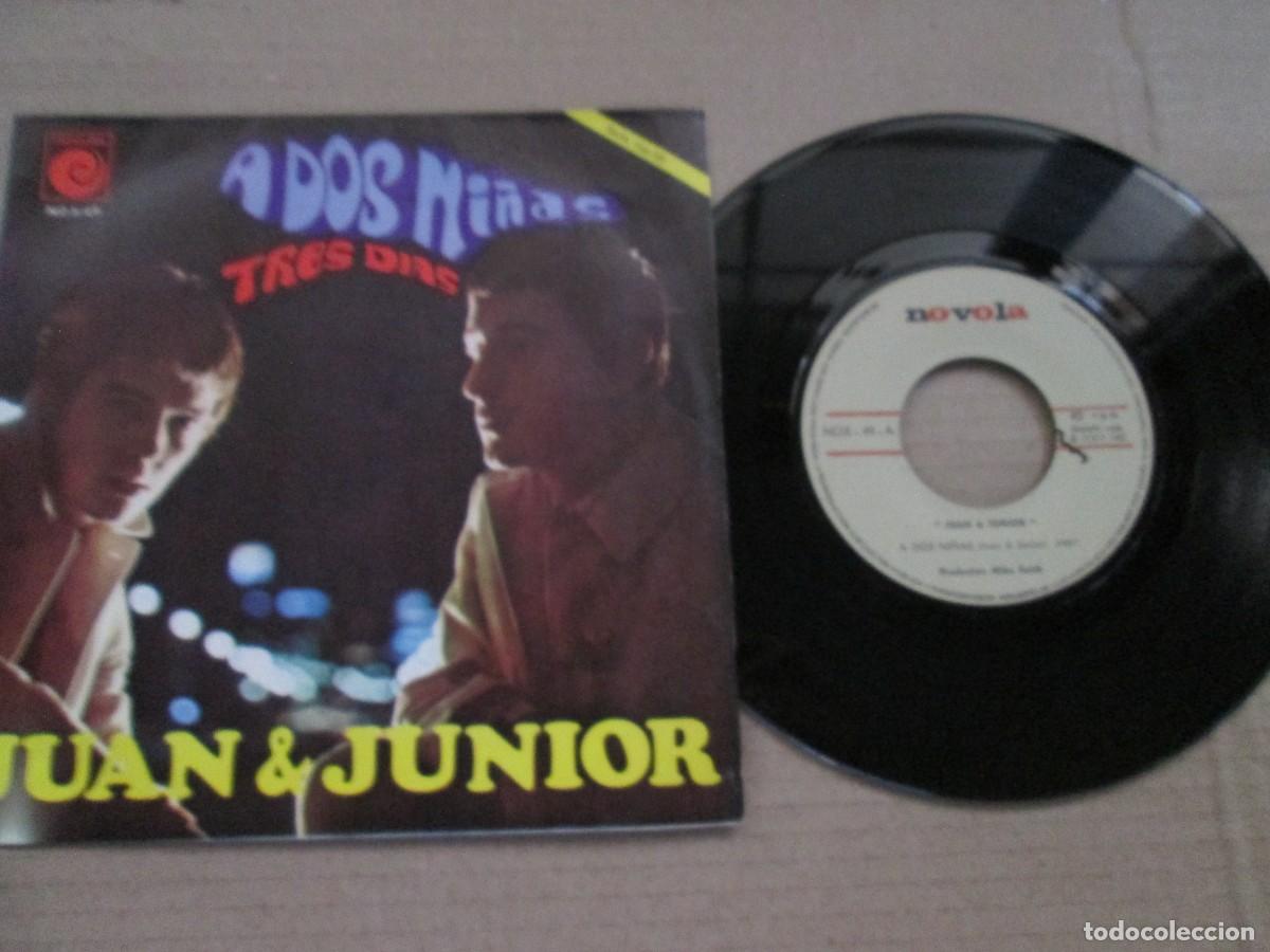 Discos de vinilo: JUAN & JUNIOR - A Dos Ni&ntilde;as / Tres D&iacute;as. Single, ed espa&ntilde;ola 7&rdquo; 1967. Magn&iacute;fico estado (VG+/NM)