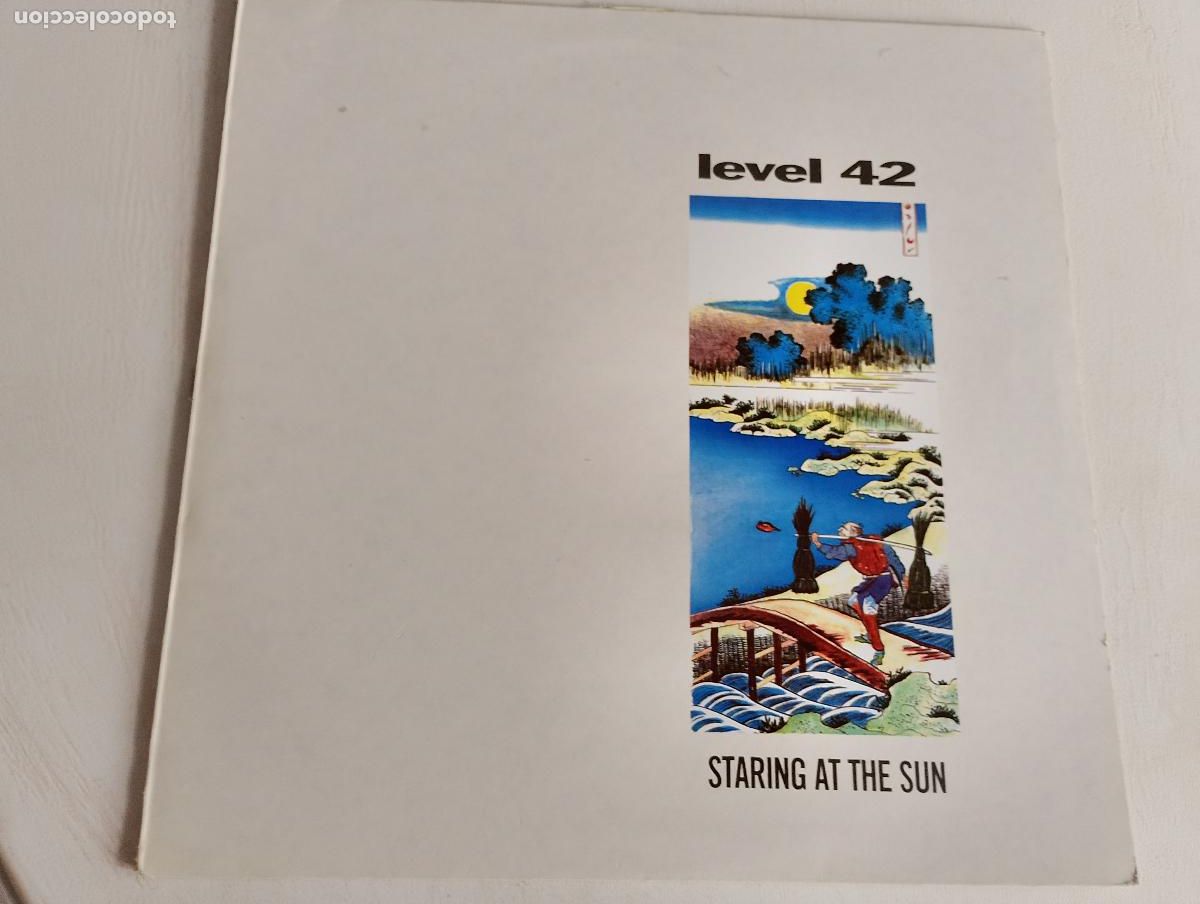 Discos de vinilo: Level 42 &ndash; Staring At The Sun, 1988 ed espa&ntilde;ola,contiene el encarte Pop Rock, Funk