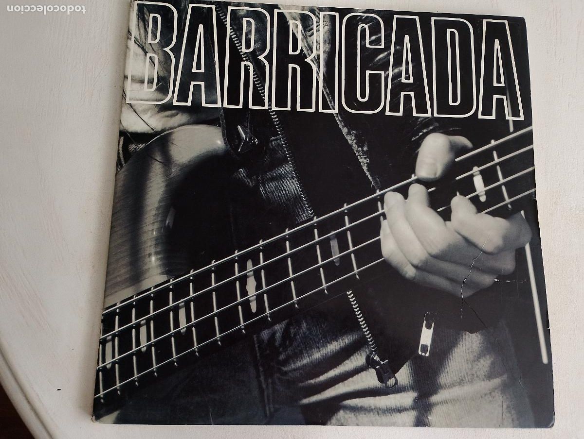 Discos de vinilo: Barricada &ndash; Barricada (Doble Directo) contiene todos encartes, 2LPS,DOBLE PORTADA EDICION DE 1990
