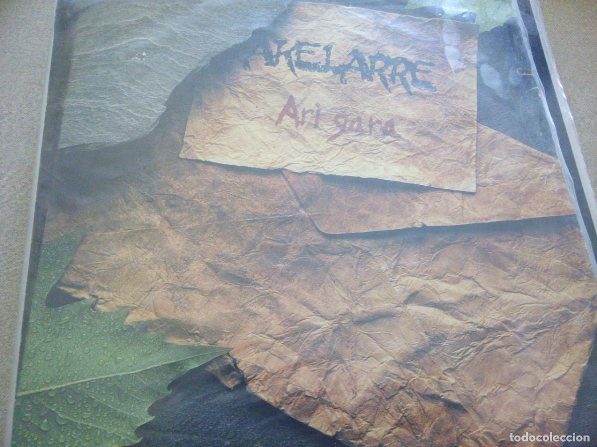 Discos de vinilo: AKELARRE ARI GARA LP CON INSERTO