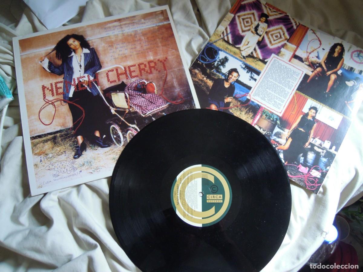 Discos de vinilo: LP NENEH CHERRY HOMEBREW ED. UK 1992 ENCARTE LETRAS, HIP HOP, FUSI&Oacute;N, MICHAEL STIPE (R.E.M)