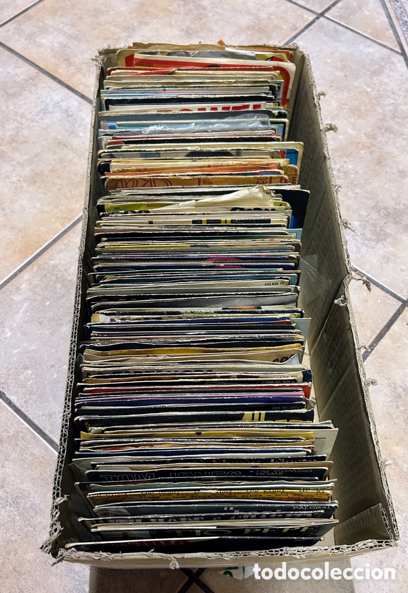 Discos de vinilo: Lote de m&aacute;s de 200 singles