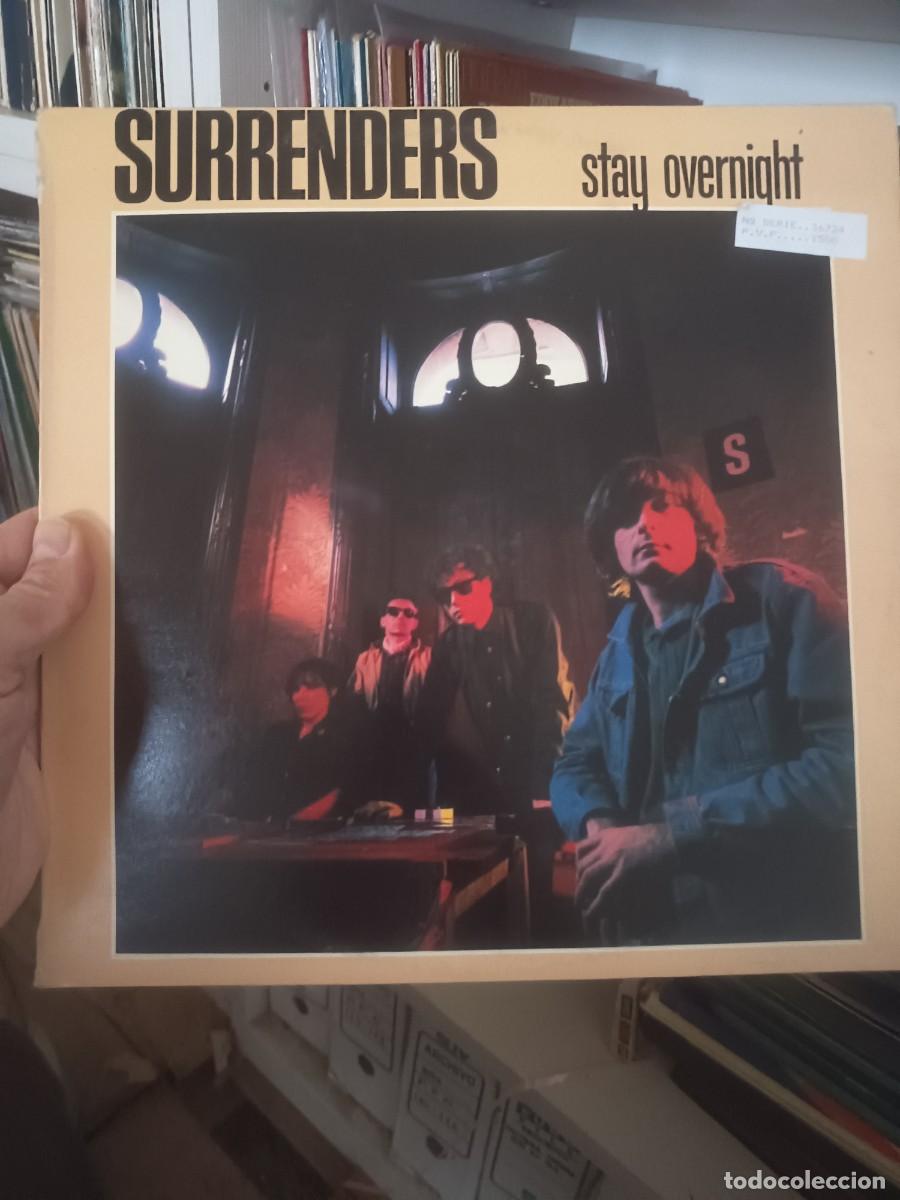 Discos de vinilo: LP SURRENDERS,( STAY OVERNIGHT)