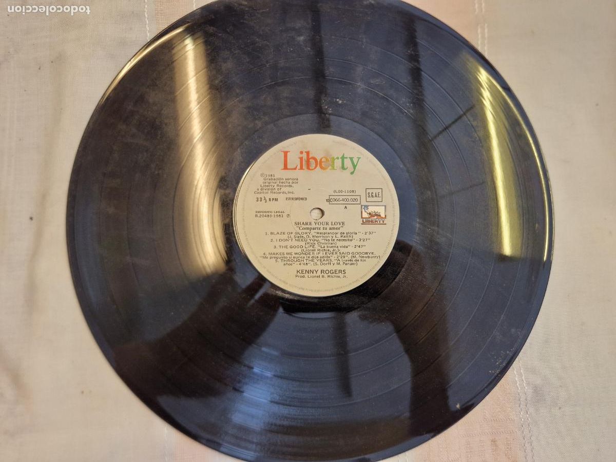 Discos de vinilo: SINGLE. LIBERTY. SHARE YOUR LOVE. KENNY ROGERS.