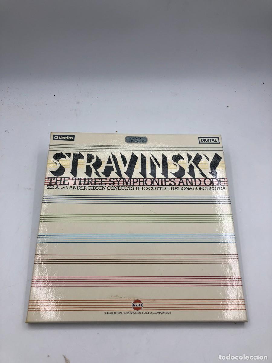 Discos de vinilo: STRAVINSKY THE THREE SYMPHONIES - SIR ALEXANDER GIBSON - CAJA 2 LP + LIBRO - CHANDOS DIGITAL 2004