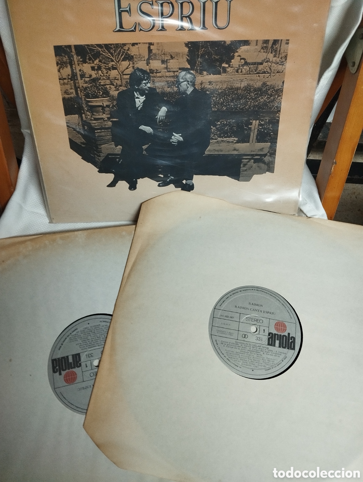 Discos de vinilo: RAIMON CANTA ESPRIU, ARIOLA 1985 - Foto 2