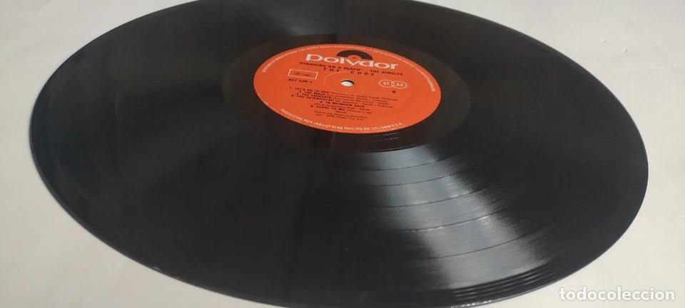 Discos de vinilo: The Cure Standing on a Beach Disco Lp - Foto 4
