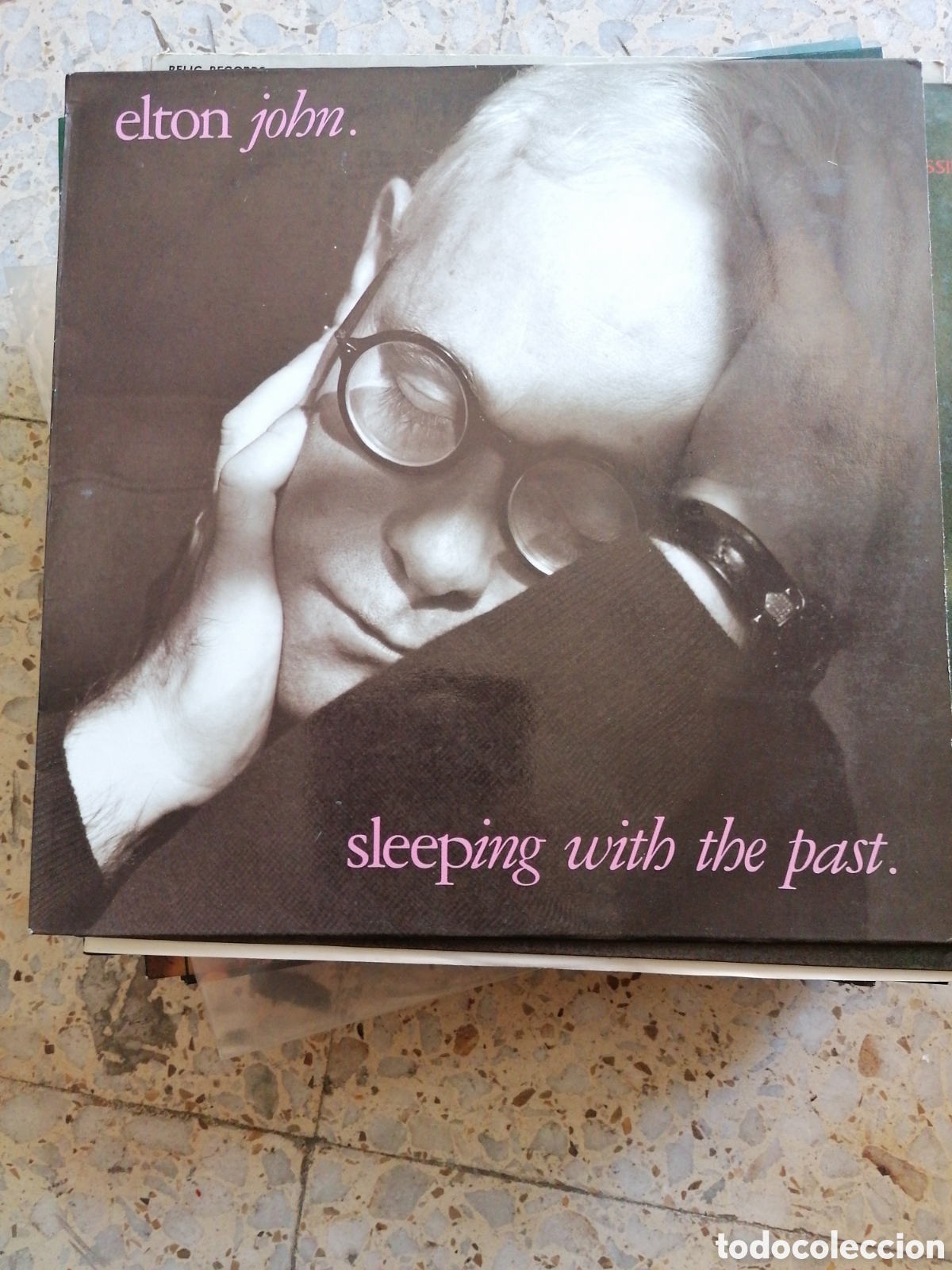 Disques de vinyle: LP ELTON JOHN SLEEPING WITH THE PAST 1989 ESPA&Ntilde;A INSERT
