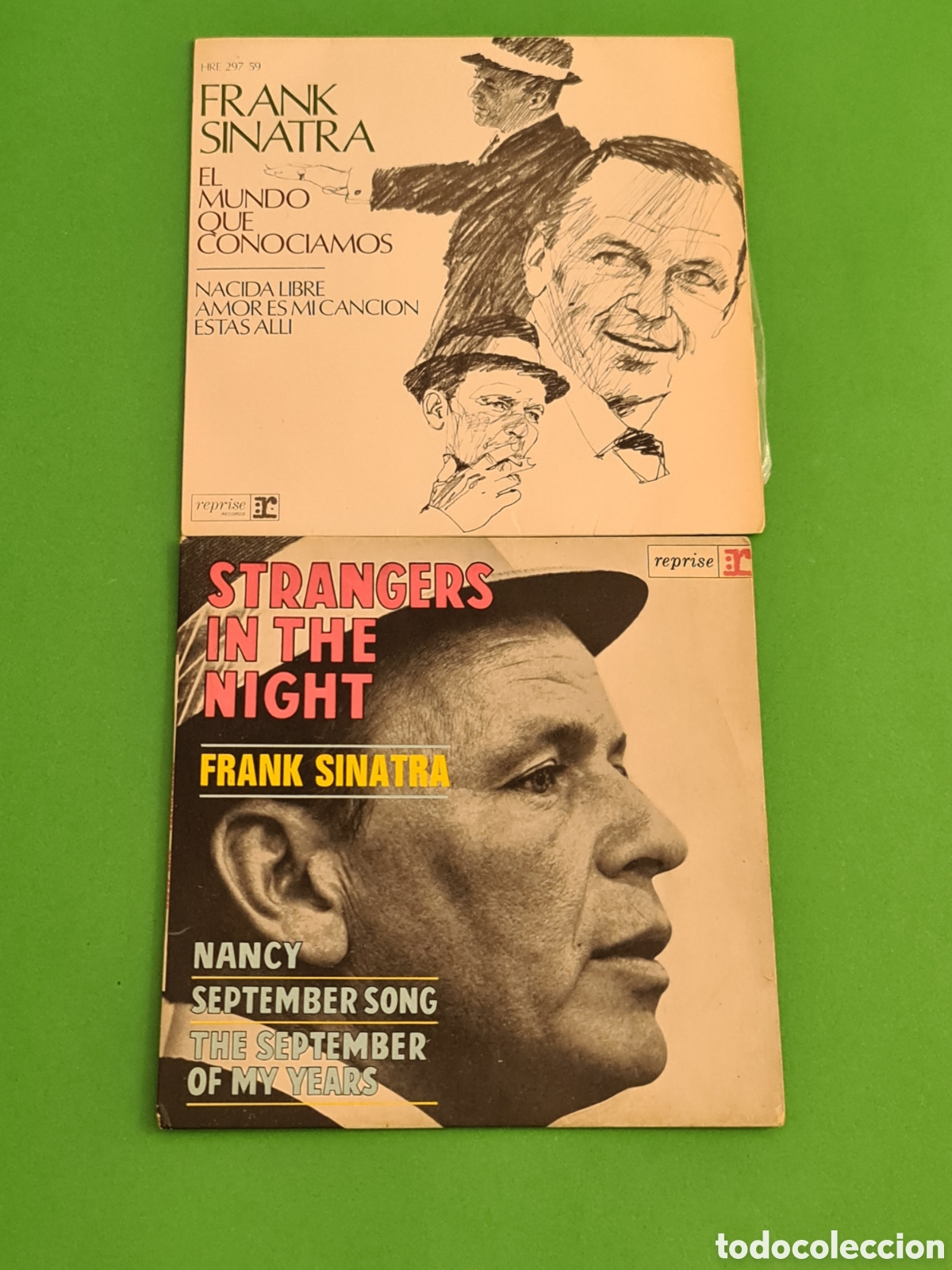 Discos de vinilo: Lote 2 singles / Frank Sinatra / Strangers In the Night.