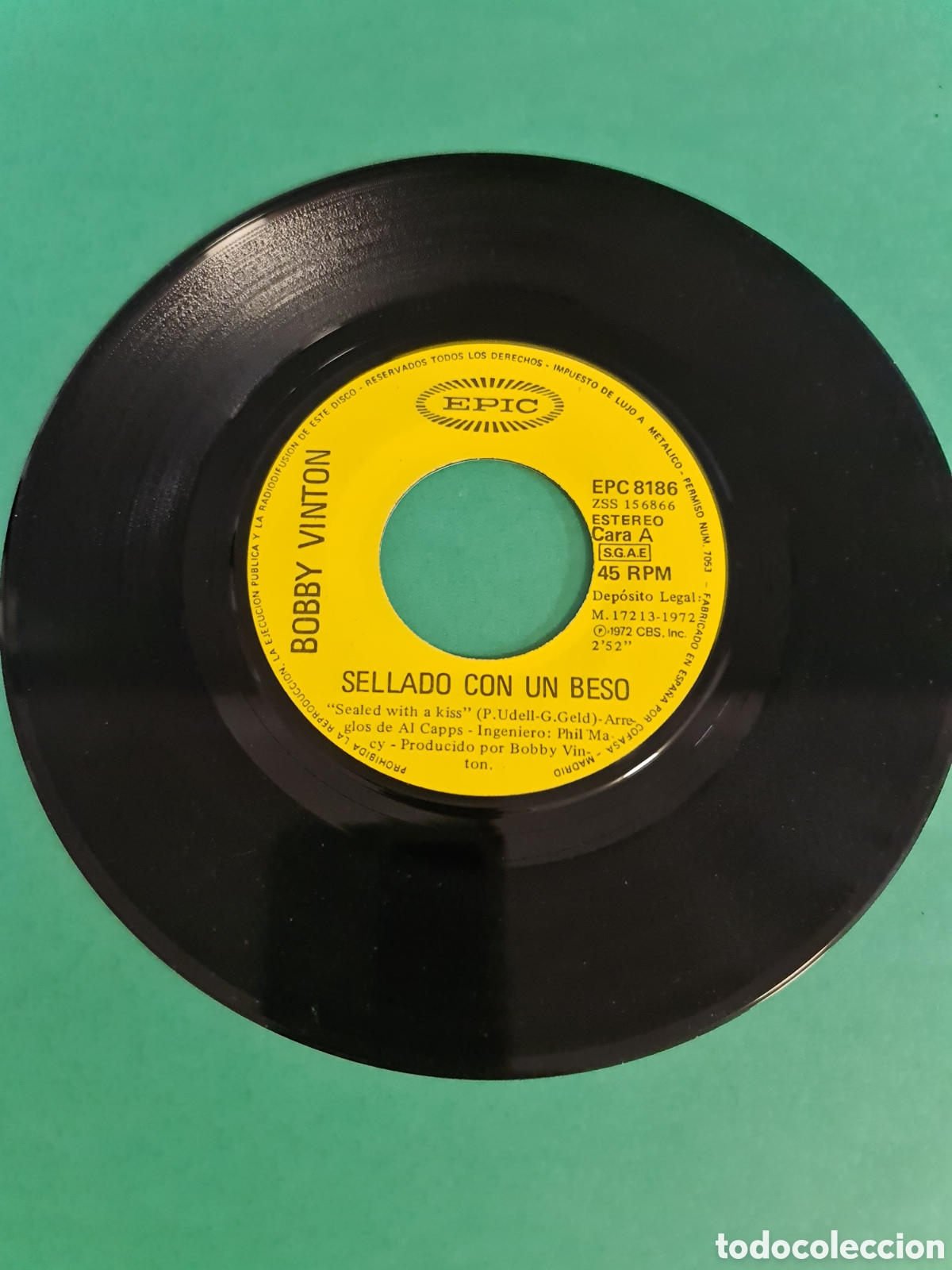 Discos de vinilo: Single Bobby Vinton / Sellado con un beso. - Foto 2