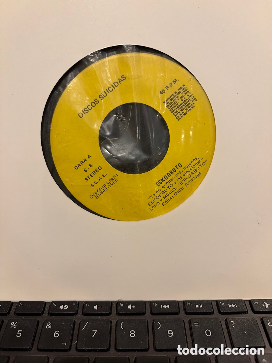 Discos de vinilo: ESKORBUTO - YA NO QUEDAN MAS COJONES + LA SANGRE, LOS POLVOS Y LOS MUERTOS SINGLE SIN PORTADA