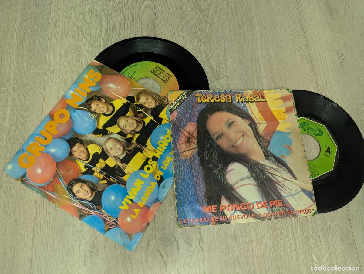 Discos de vinilo: LOTE DE 2 SINGLES DE MUSICA INFANTIL - TERESA RABAL - ME PONGO DE PIE + GRUPO NINS - VIVAN LOS NI&Ntilde;OS