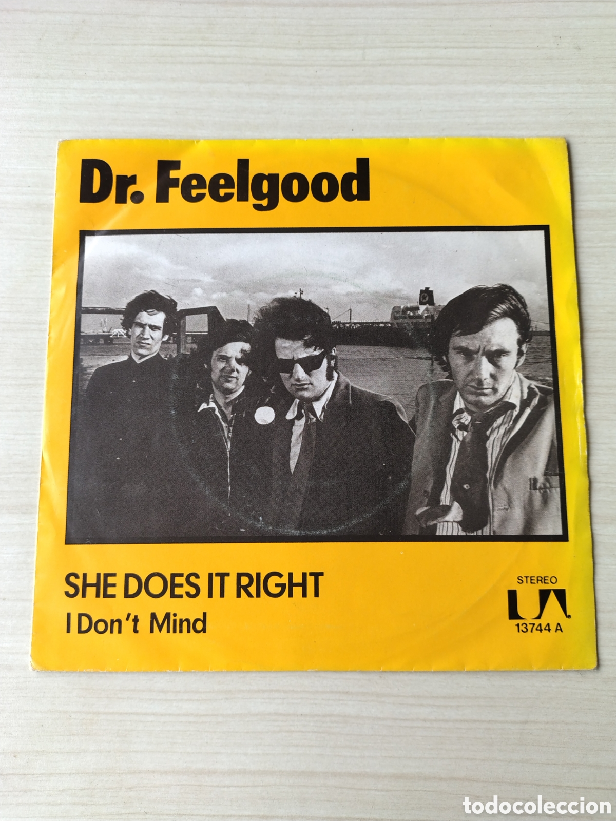 Discos de vinilo: DR. FEELGOOD She Does It Right / I Don't Mind ( 1975 UNITED ARTISTS ESPA&Ntilde;A ) WILKO JOHNSON