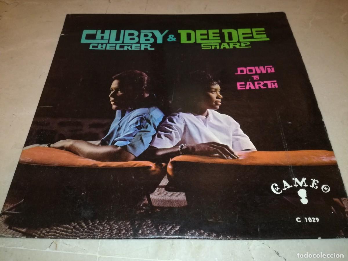 Discos de vinilo: CHUBBY CHEKER & DEE DEE SHARP-DOWN TO EARTH-ORIGINAL USA 1962