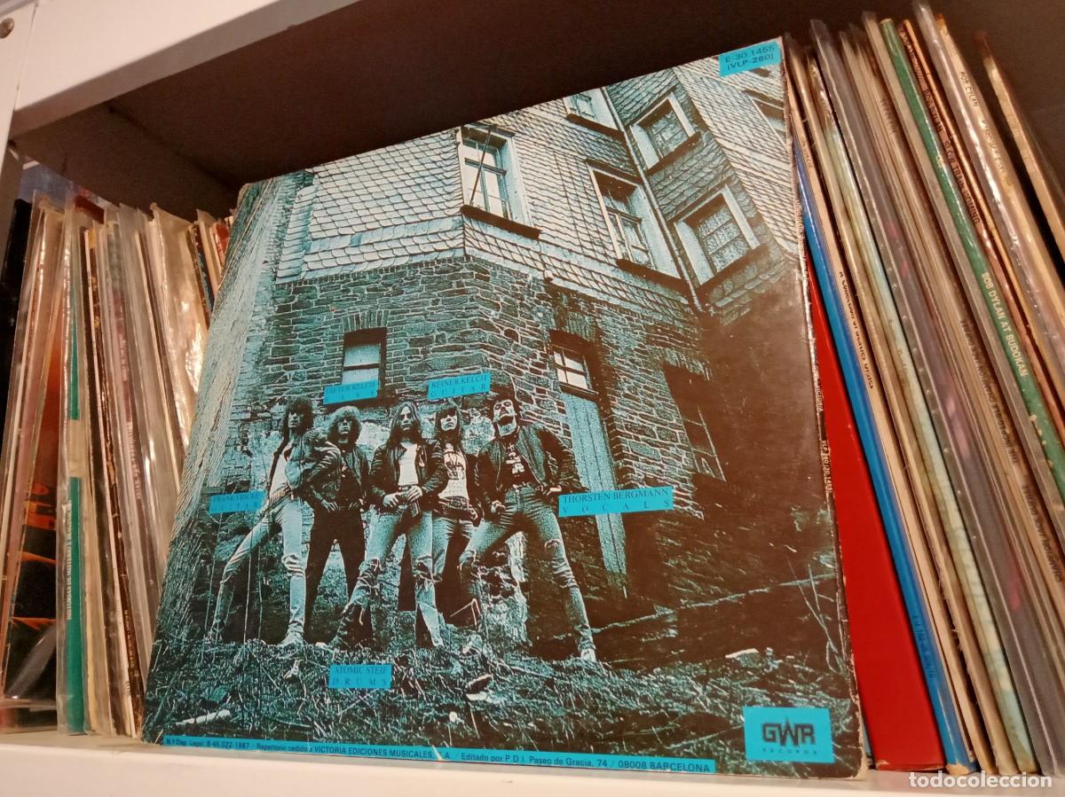 Discos de vinilo: Living Death &ndash; Protected From Reality - lp Spain 1987 - Foto 2