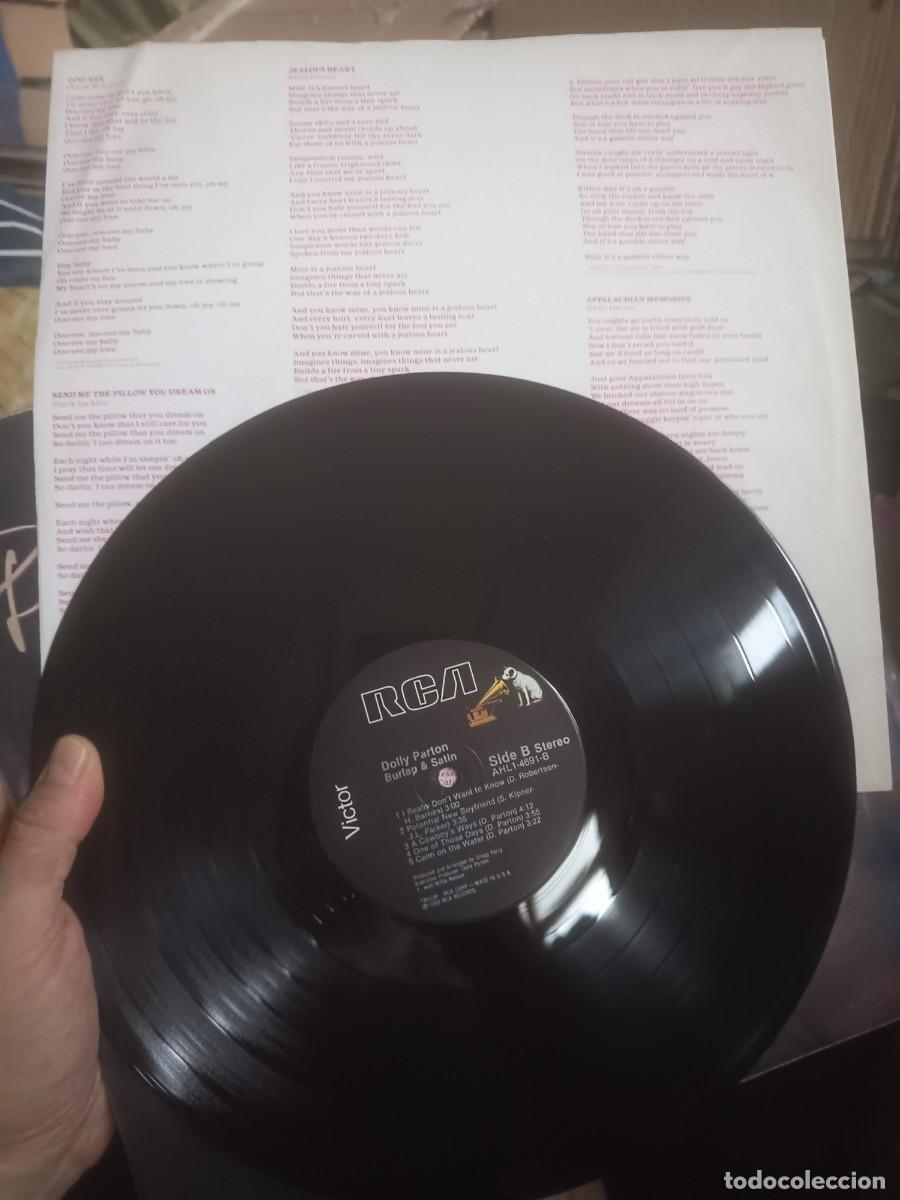 Discos de vinilo: DISCO LP DOLLY PARTON,( BURLAP & SATIN) - Foto 3