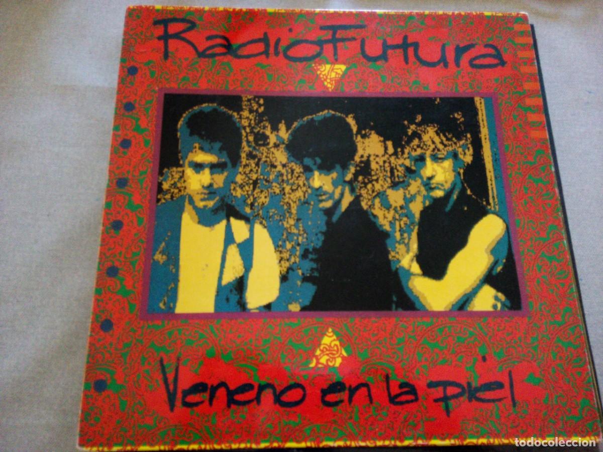 Discos de vinilo: RADIO FUTURA VENENO EN LA PIEL LP INSERTO 1990
