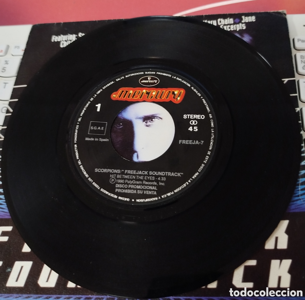 Discos de vinilo: Scorpions - Hit between the eyes . Freejack BSO - Foto 2