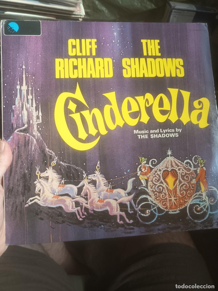 Discos de vinilo: DISCO LP CLIFF RICHARD & THE SHADOWS - Foto 1