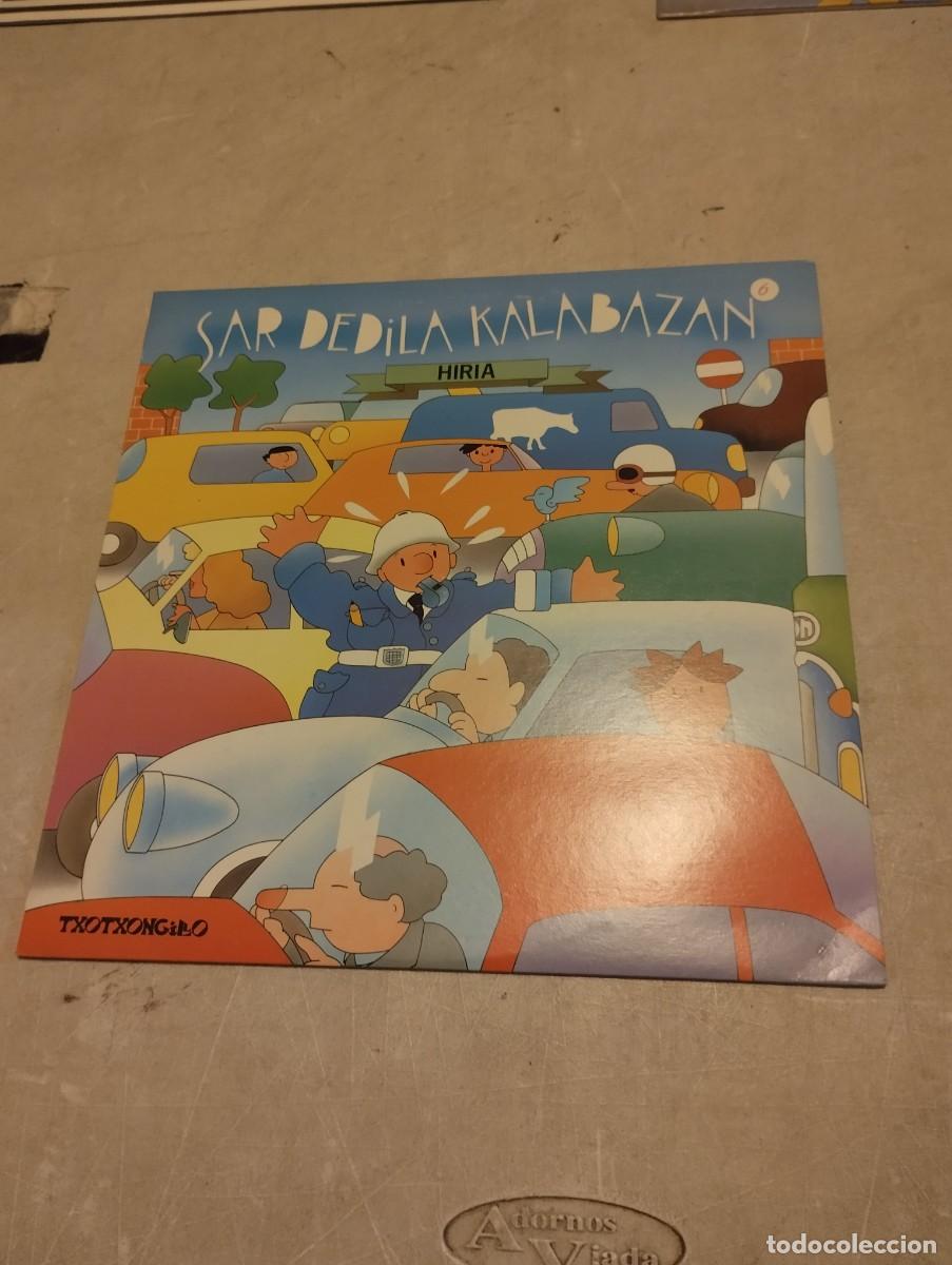 Discos de vinilo: TXOTXONGILLO LP SAR DEDILA KALABAZAN 6 INSERT LETRAS