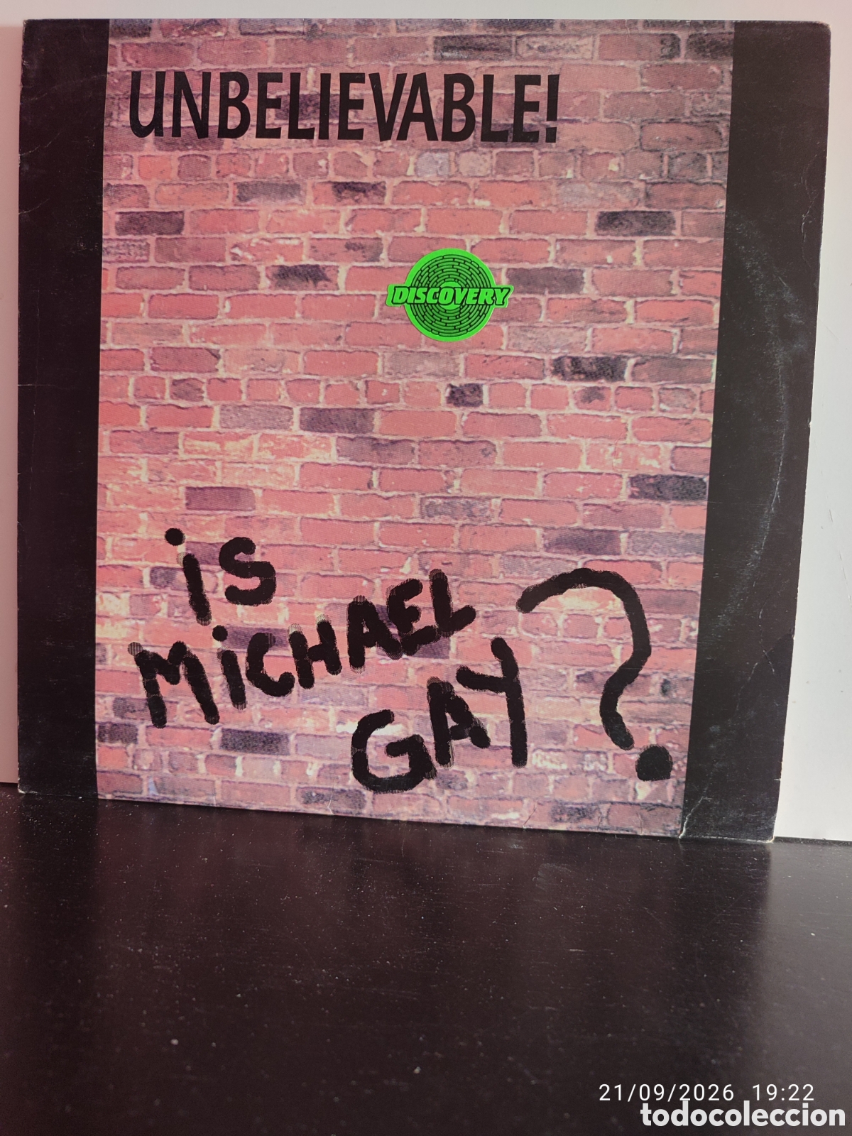 Discos de vinilo: Unbelievable! - Is Michael Gay?