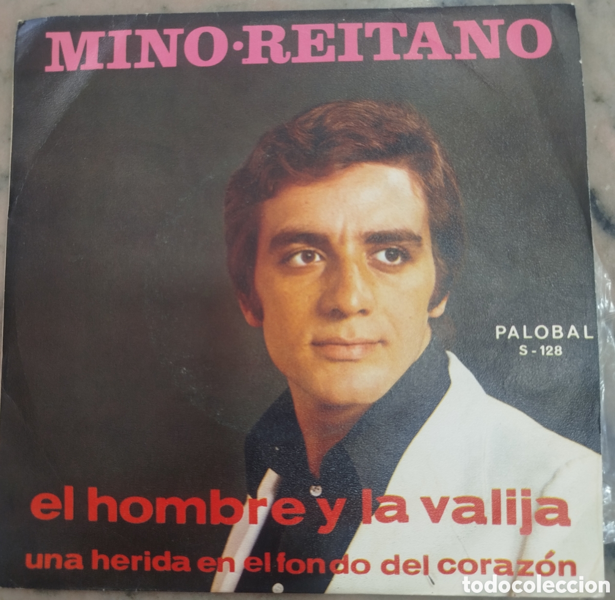 Discos de vinilo: MINO REITANO. MINO REITANO. EL HOMBRE Y LA VALIJA Y OTRAS. PALOBAL, 1972. IMPECABLE.(#)