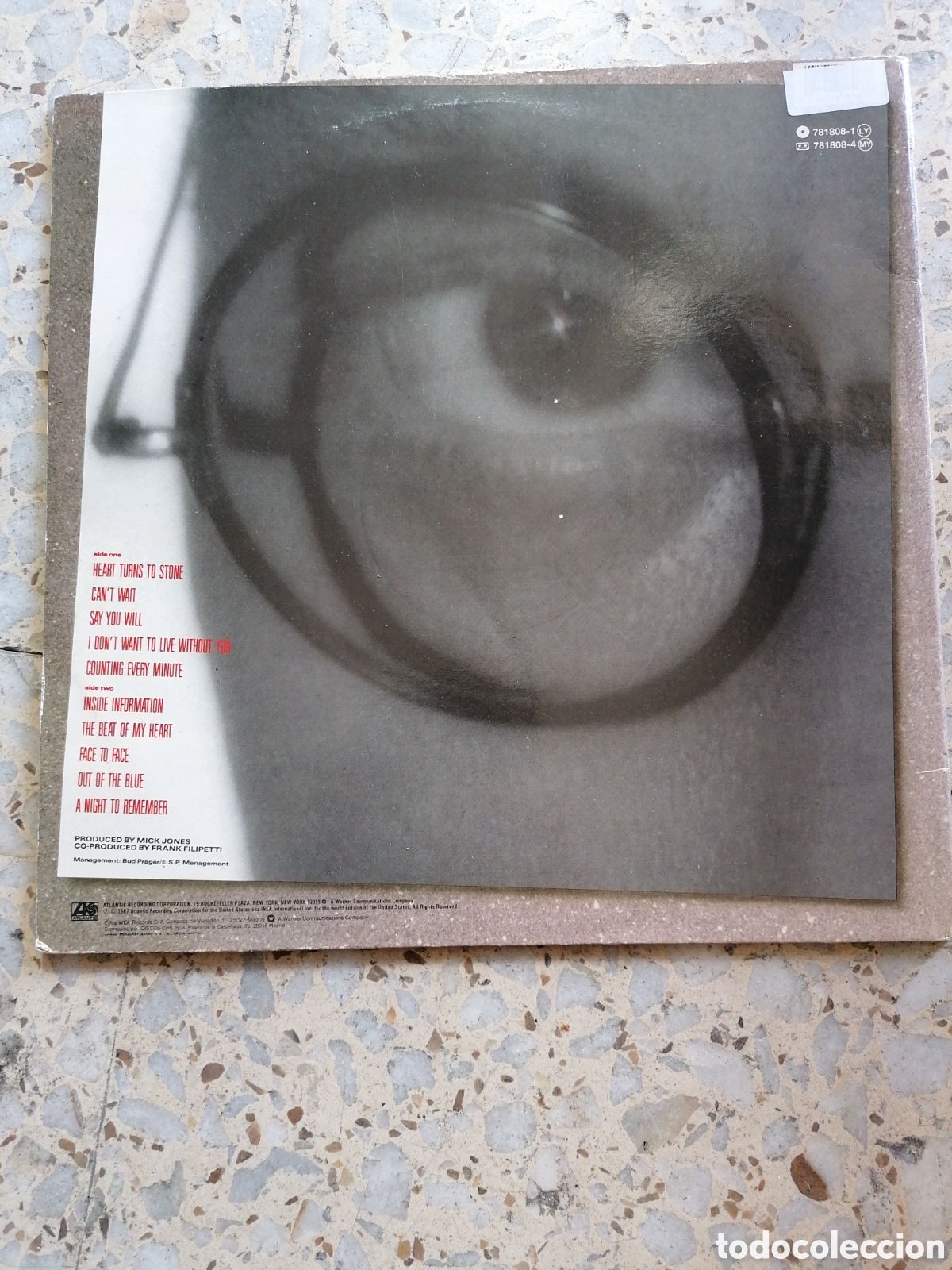 Discos de vinilo: LP FOREIGNER INSIDE INFORMATION 1987 ESPA&Ntilde;A PORTADA DOBLE INSERT - Foto 2