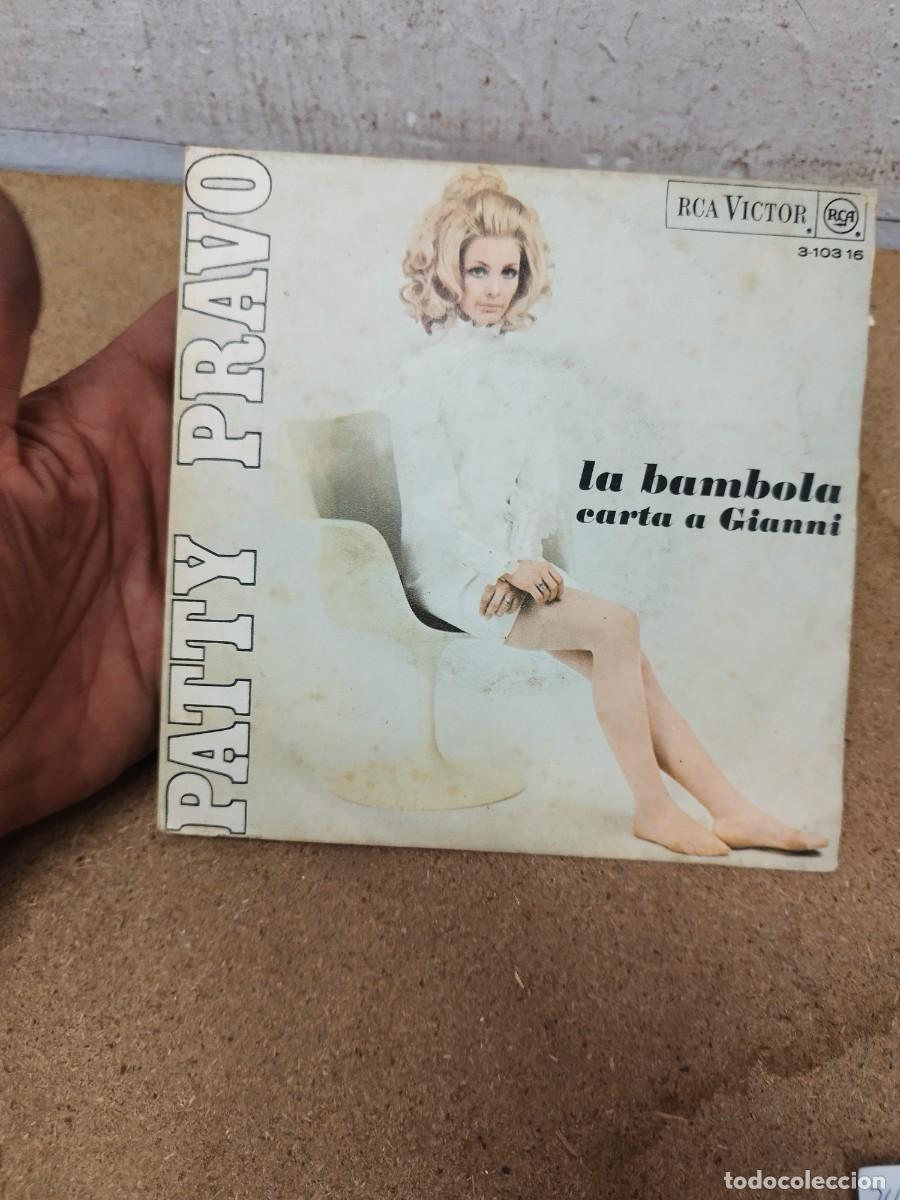 Discos de vinilo: Patty Pravo &ndash; La Bambola / Carta A Gianni. Single 7&rdquo; vinilo.