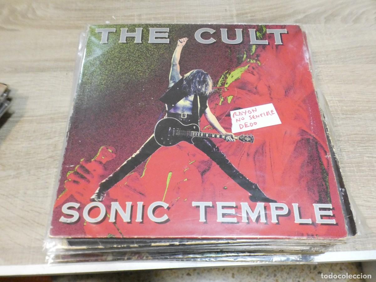 Discos de vinilo: ARKANSAS1980 CAJJ788 VINILO DESTROZADO A TU RIESGO - THE CULT RAYON NO SENTIBLE DEDO