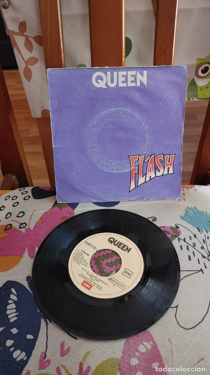 Discos de vinilo: QUEEN-SINGLE FLASH- BANDA SONORA DE LA PELICULA FLASH GORDON - Foto 1