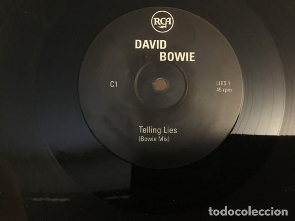 Discos de vinilo: DAVID BOWIE TELLING LIES PROMO 1996 - Foto 2