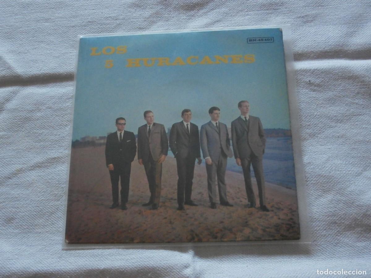 Discos de vinilo: LOS 5 HURACANES 7 EP - JUNTITO A LA PLAYA + 3 TEMAS (1966) *GRUPO DE REUS* INCONTRABLE -COMO NUEVO-